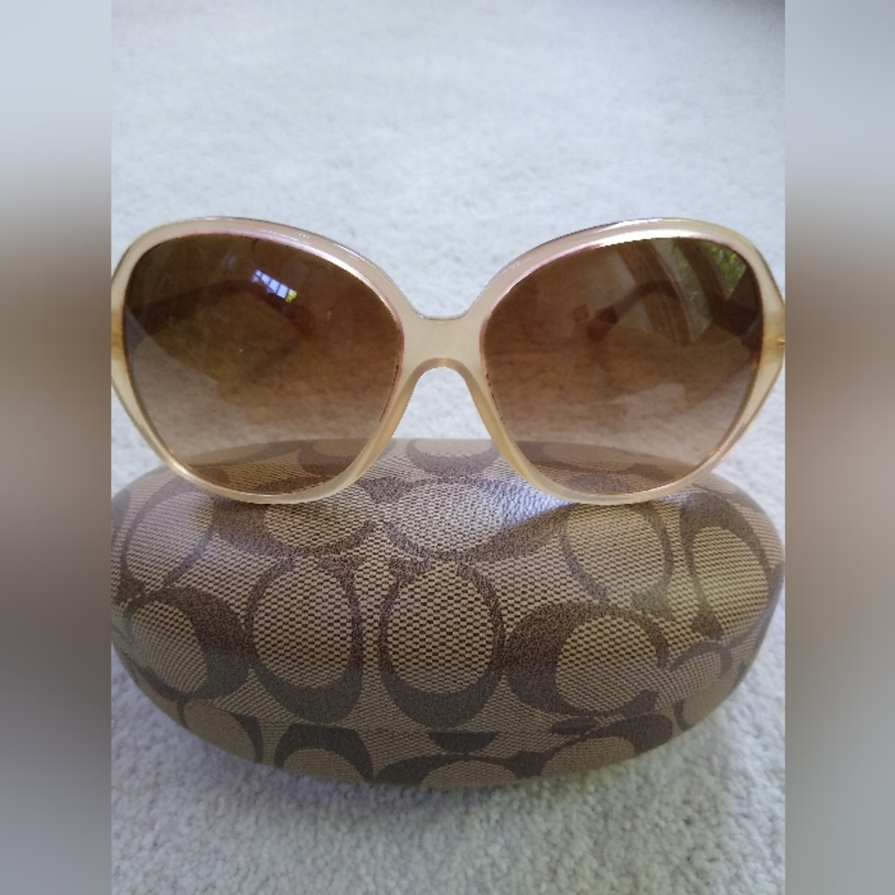 Coach sunglasses HC8118